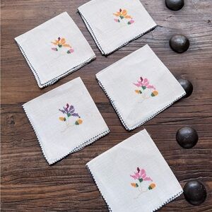 Vintage Floral Embroidered White linen Napkins Set of 5